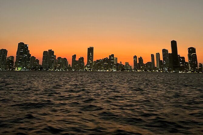 2 hrs Tour in Cartagena Bay with Sunset View - Key things I’d mark on your mental map