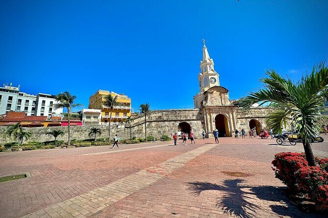 4-Hour Tour of the Best of Cartagena - Walled City guided walk: street-level Cartagena in a compact window