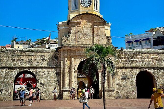 4-Hour Tour of the Best of Cartagena - Getting to the start point: the meeting place matters more than you think
