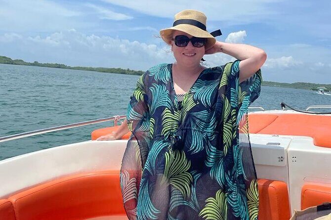 5 Islands Tour from Cartagena Including Snorkeling and Lunch - Rosario Islands: Escobar’s plane, Isla Grande, and snorkeling that may need your input