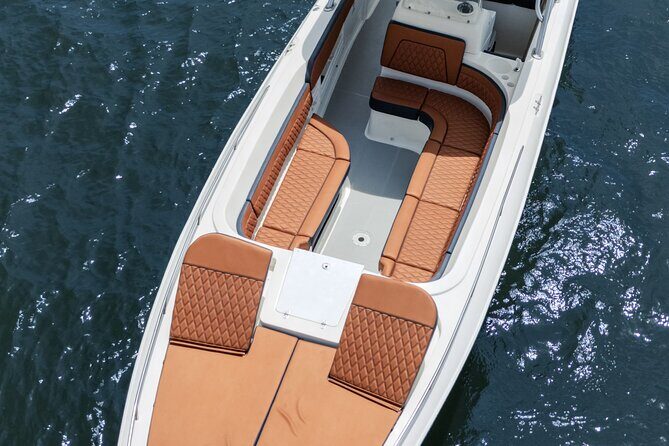 8-hour private tour in a luxurious and fast 41' AWA boat - Onboard comfort details you’ll actually feel in the sun