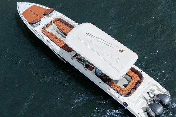 8-hour private tour in a luxurious and fast 41' AWA boat - Who should book this private speedboat day