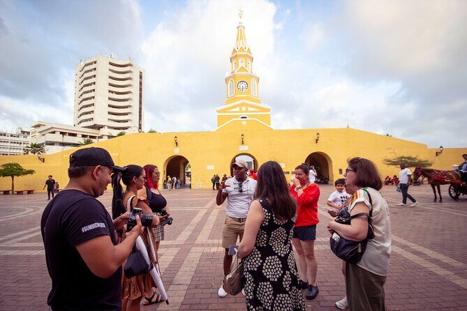All-inclusive Private Tour in Cartagena - Walled City Walk: Colonial Streets and Quick Square Time
