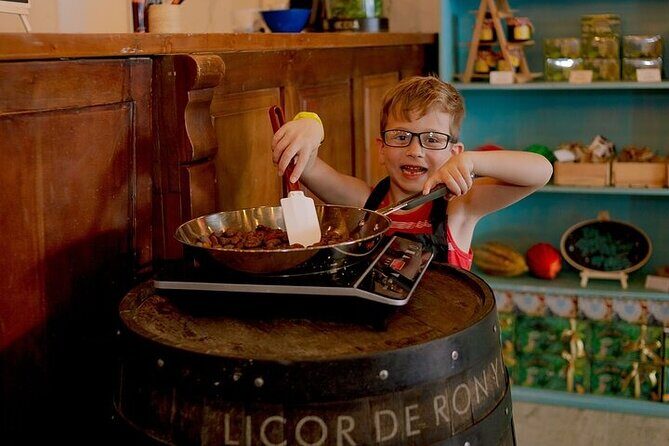 Amazing Colombian Chocolate and Cacao Workshop in Cartagena - Refining and shaping: bonbons, truffles, or a chocolate bar