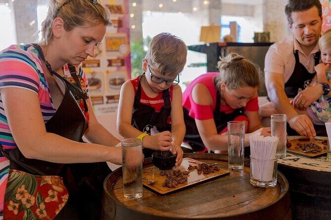 Amazing Colombian Chocolate and Cacao Workshop in Cartagena - Tastings that actually teach: percentages and origins