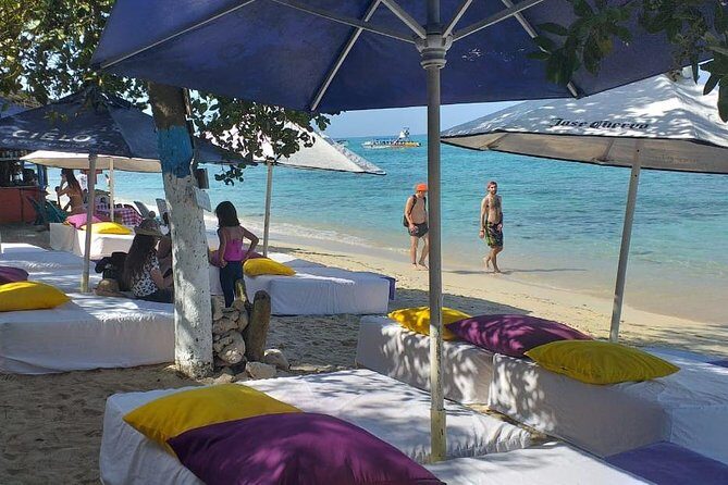 Banana Beach on the white beach of Baru - Practical tips so the day feels smooth