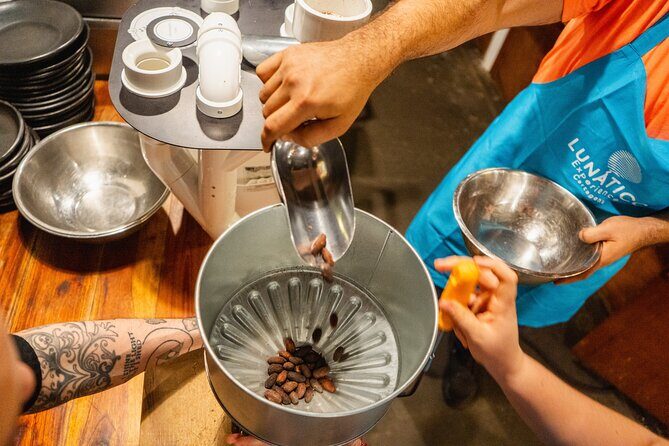 Bean to Bar Chocolate Making Experience - by Lunático Experience - Bean to bar in Cartagena: what this workshop really teaches