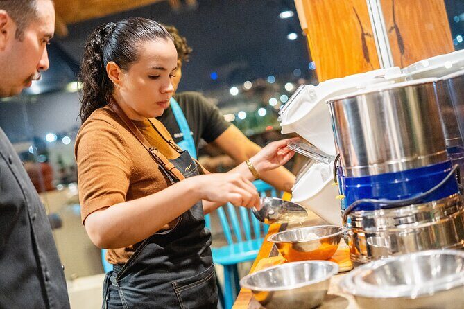 Bean to Bar Chocolate Making Experience - by Lunático Experience - Timing and location in Getsemaní: plan your afternoon