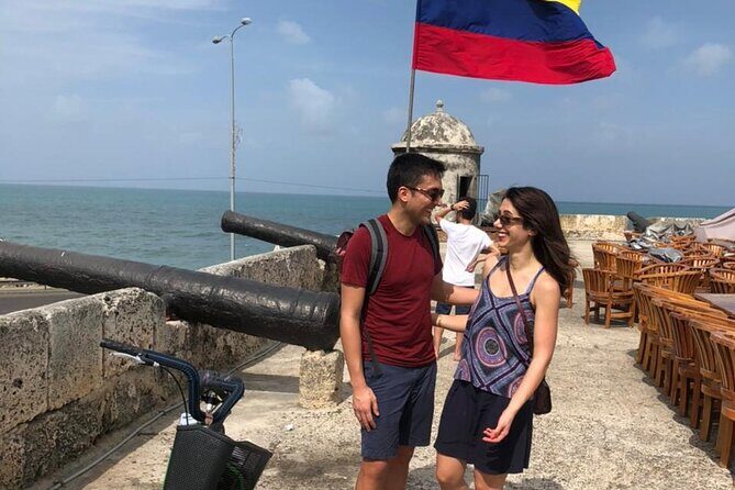 Bike city tour Cartagena - The Fort of San Sebastian del Pastelillo and the Bay Picture Moment