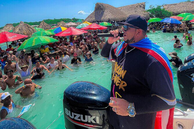 Boat Party on Cholón Island - Food and drinks: lunch options and the two-beer reality