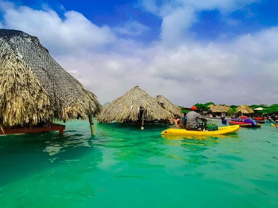 Cartagena: 4 Island Day Trip by Boat and Caribbean Lunch - Rosario Islands: Panoramic Tour of 27 Islets (Plus Snorkeling or Oceanarium)