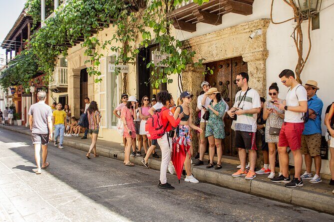 Cartagena Antigua & Barrio Getsemani group with audio system - Meeting at Plaza Santo Domingo, then walking the story