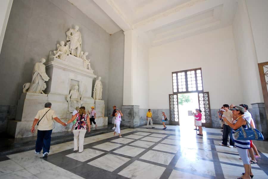 Cartagena: Barranquilla and Santa Marta All-Inclusive Tour - Price and logistics: the real cost is your sleep