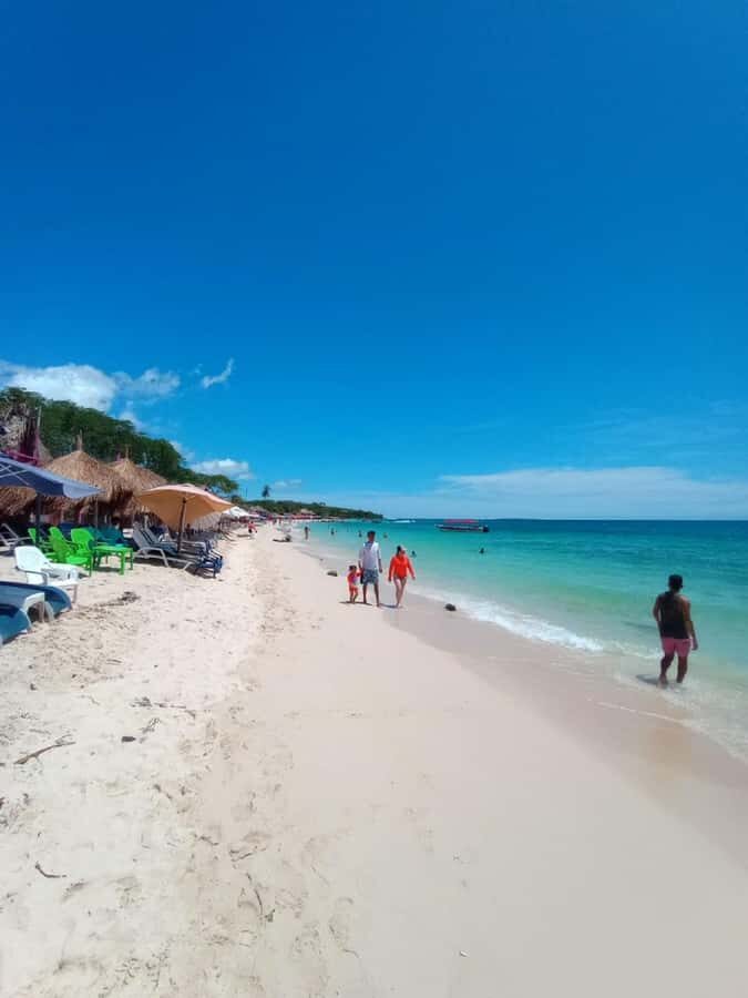 Cartagena: Baru Island & Playa Tranquila Day Trip with Lunch - Morning Pickup: How you get from Cartagena to Barú Island