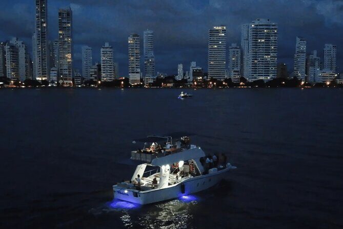 Cartagena Bay tour with open bar included. - Price and Value: Why $21.76 Can Make Sense