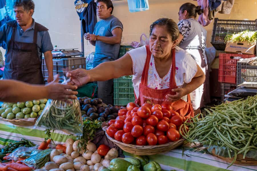 Cartagena: Bazurto Market & La Popa Convent Tour with Lunch - Key points that matter