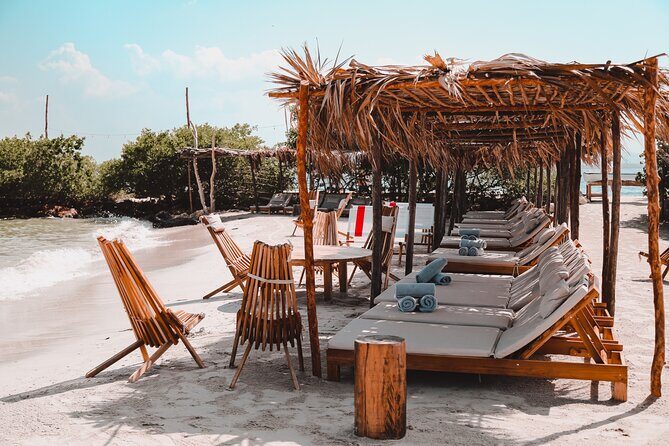 Cartagena Beach Club - La Punta Beach Club on Tierrabomba Island: what you’re really paying for