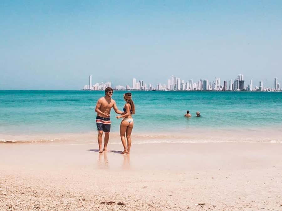Cartagena: BEACH DAY ON TIERRA BOMBA ISLAND PUNTARENA - Swimming and Beach Expectations: Water Color and Jet-Ski Reality