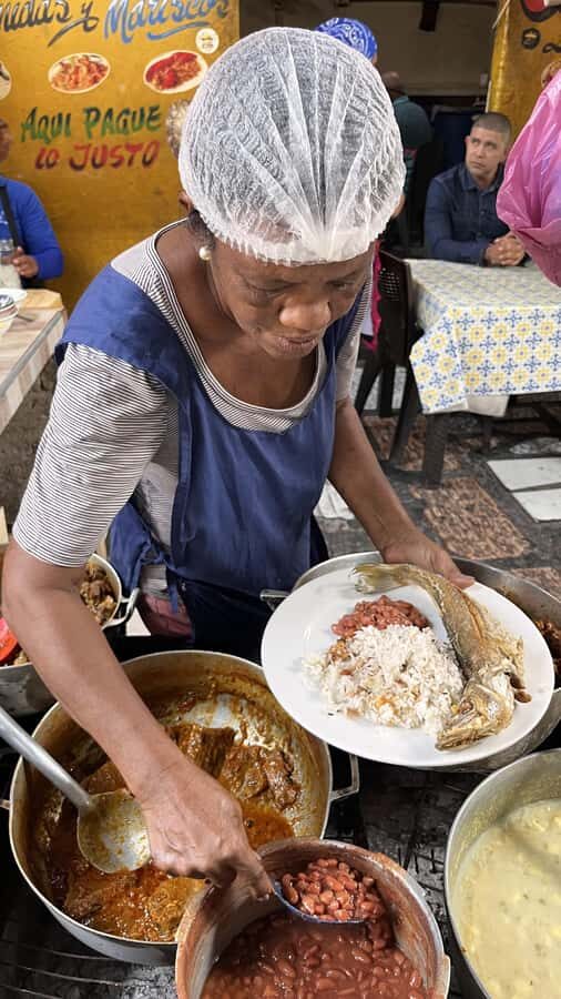 CARTAGENA: BIKE RIDE WITH LUNCH AT BOURDAIN'S FAVORITE SPOT - Getsemaní on Two Wheels: Streets, Stories, and Time to Look