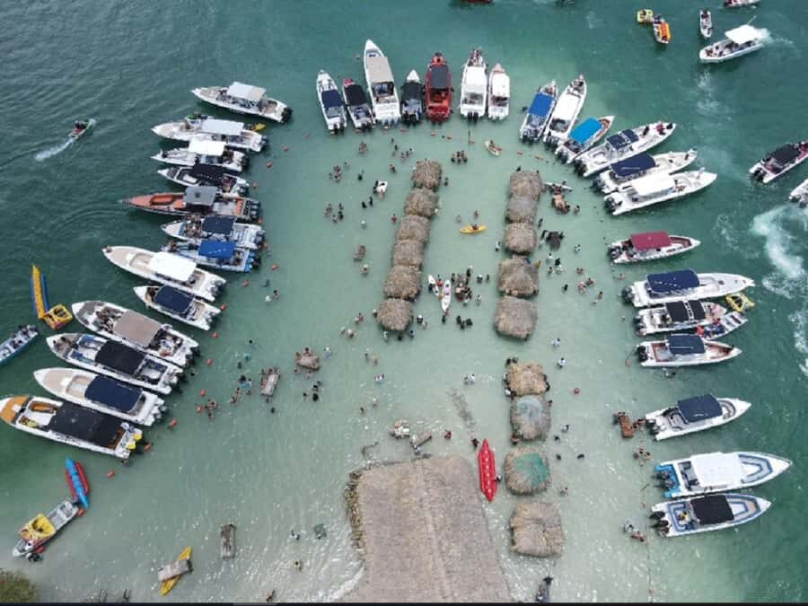 Cartagena: CHOLON & BARU with lunch - Pickup timing in Cartagena: your 7:00–8:20 window