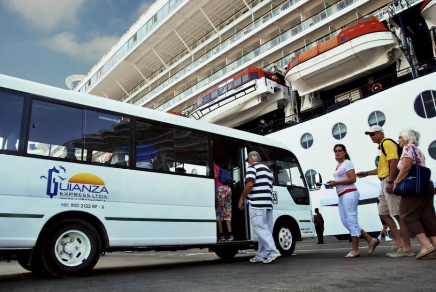 Cartagena City Tour: 4-Hour Cruise Excursion - Meeting at the Cruise Port: Zone 1, the Sign, and the 10-15 Minute Walk