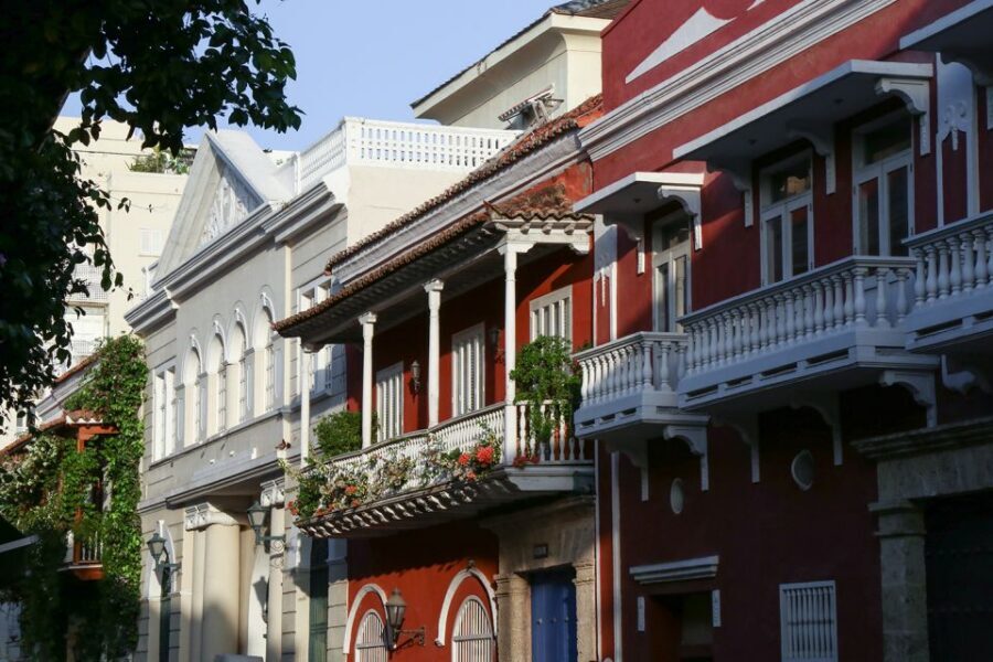 Cartagena City Tour: 4-Hour Cruise Excursion - Guide Quality Matters: When Benny and Drivers Handle the Tight Stuff