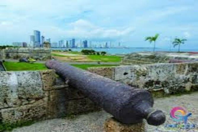 Cartagena City Tour - Stop 4: Plaza de San Pedro Claver—slow down in a living square