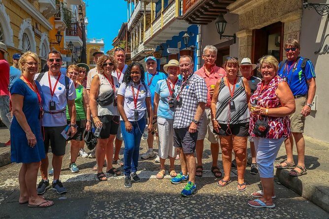 Cartagena: City Tour Hop On Hop Off - Bus Turistico de 2 pisos - Route Two: Clock tower to Plaza Bolívar and the Old City core