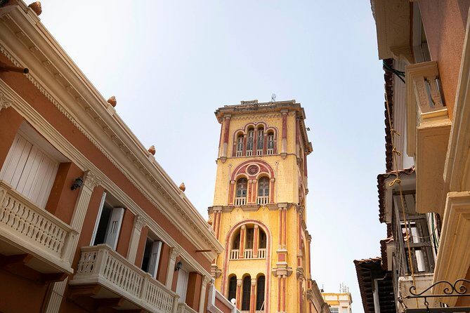 Cartagena City Tour with Popa Hill (PM) - A former soldier’s residence turned craft shopping stop
