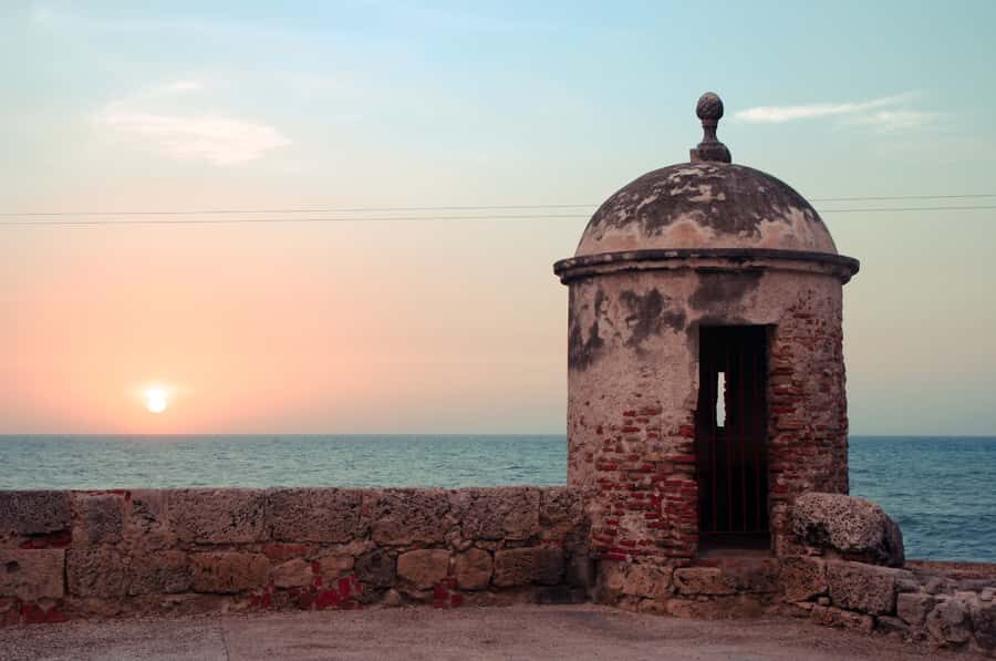 Cartagena City Tour with San Felipe Castle & Old Town Walk - Pickup, heat, and what to pack so the day feels easy