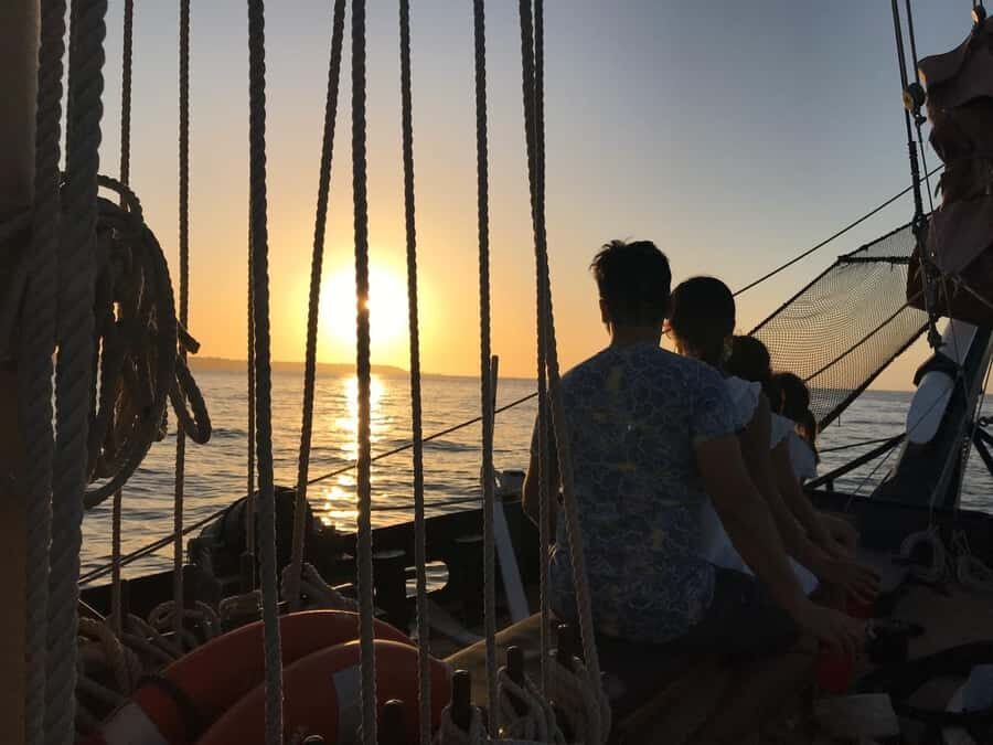 Cartagena, CO: Sunset Skyline Pirate Boat Tour with Drinks - Key points to know before you board