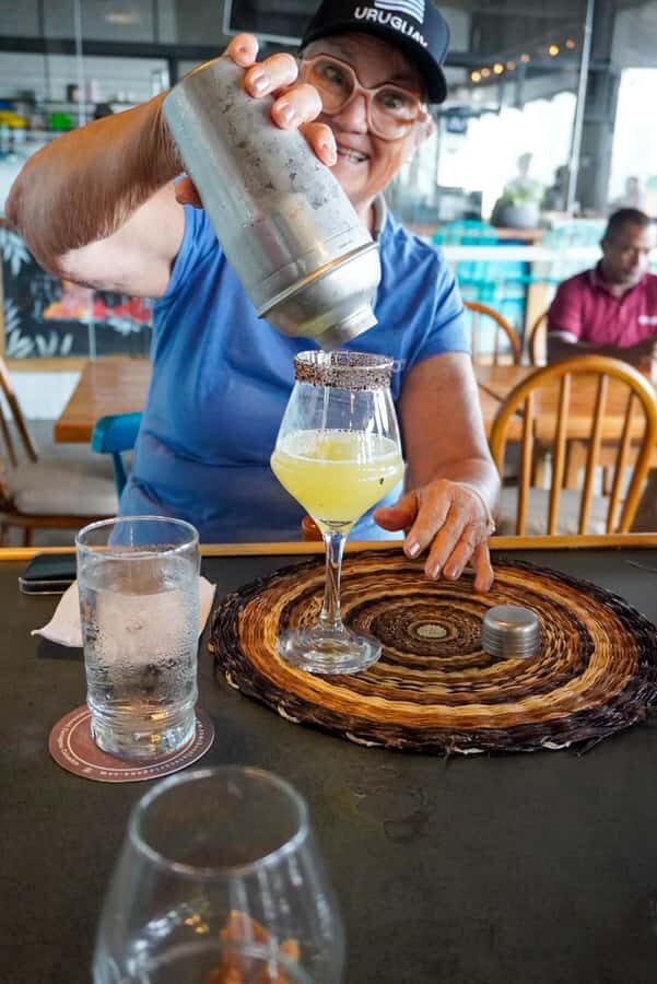 Cartagena: Colombian Cocktail Masterclass - Where to meet in Cartagena: the Caffé Lunático studio and the 3 afro warriors mural
