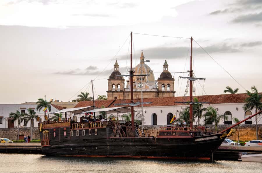 Cartagena: Complete Tour "San Felipe Castle, Popa and Getsemaní". - What to bring (and what will quietly make your day better)