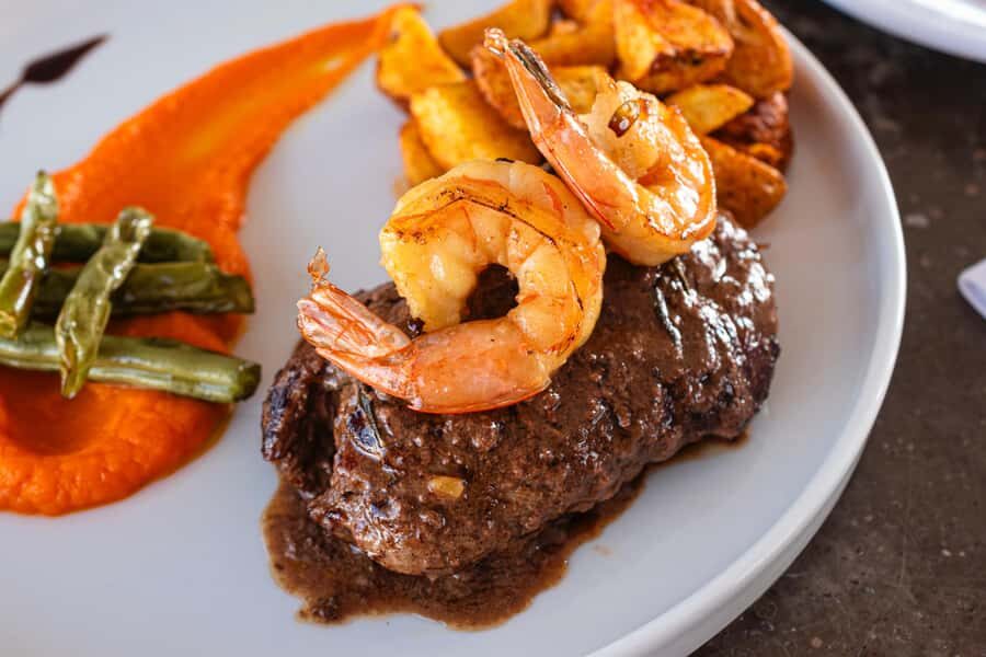 Cartagena: Cruise by the Bay with Dinner and Wine - Price and Value: $70 Plus the Dock Tax
