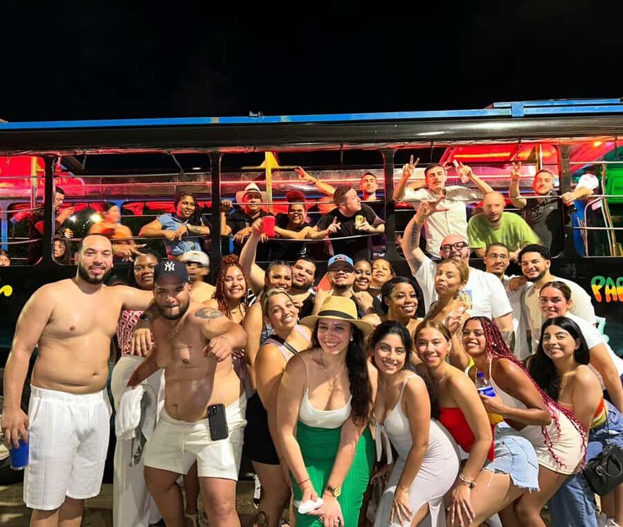 Cartagena: Funny PartyBus with dance floor and good music! - Key highlights worth your attention