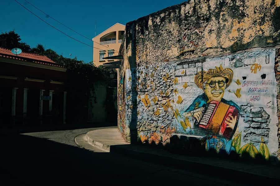 Cartagena: Graffiti Tour in Getsemani - Who should book this Getsemaní graffiti tour