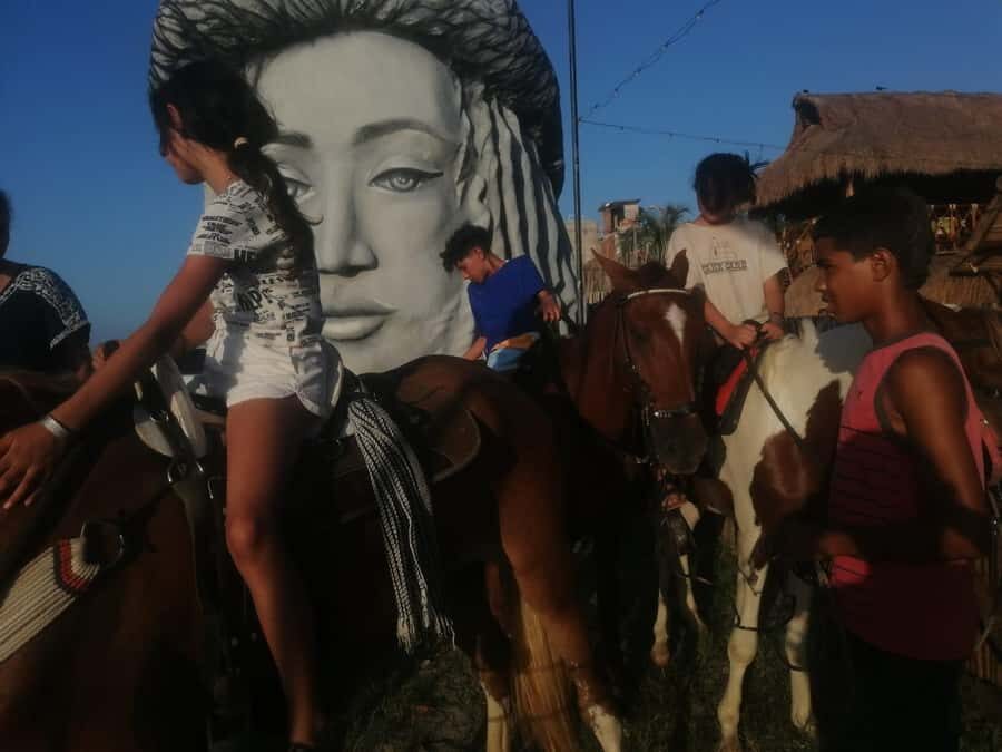 Cartagena: Horse Riding on the Beach with Photos and Lunch - Equipment, Horse Care, and Safety Basics You Should Expect