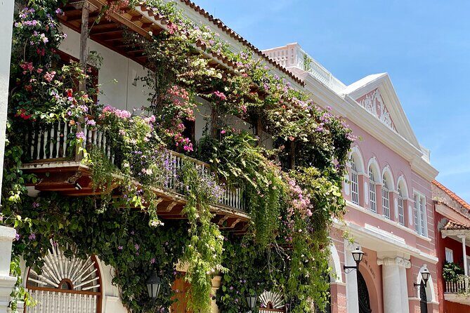 Cartagena Instagrammable History - The route: 3 hours from San Diego to Getsemaní