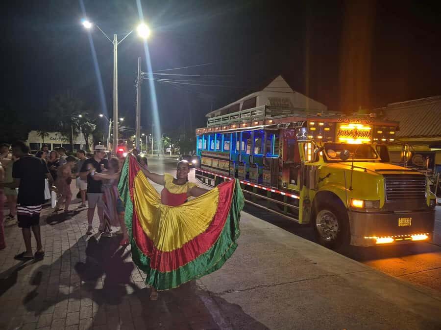 Cartagena: Night party in authentic Colombian chiva with entertainer - Photo stops that actually make sense for a night tour