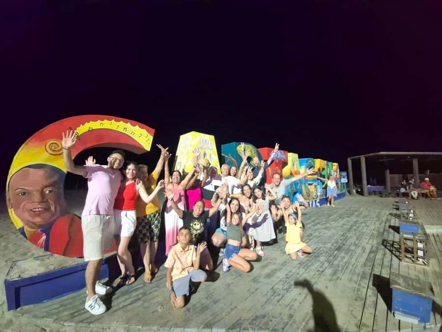 Cartagena: Night party in authentic Colombian chiva with entertainer - When the logistics can go sideways (and how to protect your night)