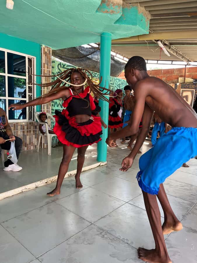Cartagena: Palenque´s tour, dance show, lunch, pick-Up inclu - Casa del Instrumento (Paito) Dance Show: Learn by Doing