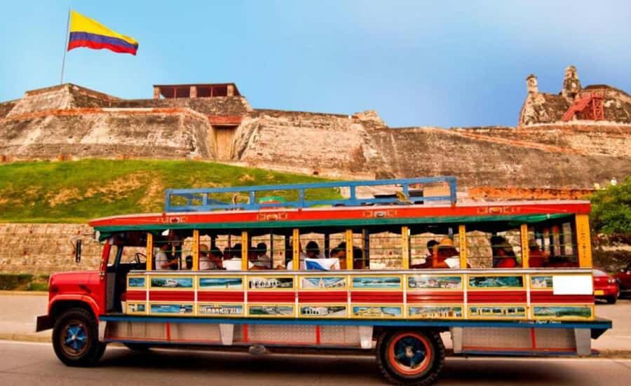 Cartagena: Panoramic City Tour, Monuments, Walls, Castle - Starting Your Day: Pickup Around Bocagrande, Castillogrande, and El Laguito