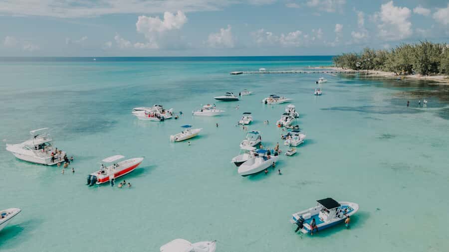 Cartagena: Party Boat to Cholon Beach with 2 Drinks & Lunch - Price Value: $129 for Party-Time, Lunch, and Two Drinks