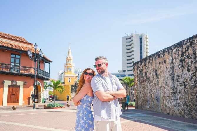 Cartagena Photo-Tour Experience - PRIVATE Photoshoot - Stop 5: Torre del Reloj as the perfect photo finish