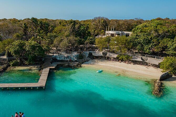 Cartagena : Private boat + Private island + Cholon + Snorkeling - Price and Value for Up to Six People