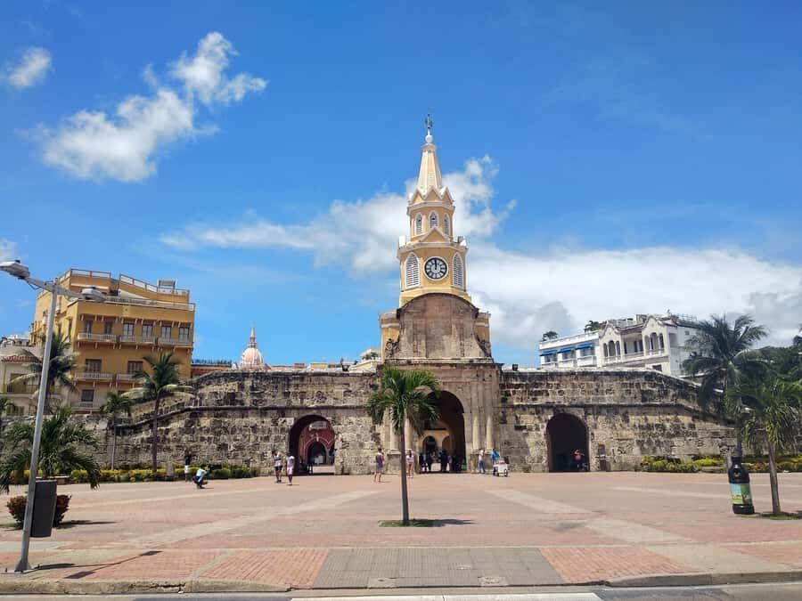 Cartagena: Private City Tour in an Air-Conditioned Vehicle - Price and timing: is $260 worth it?