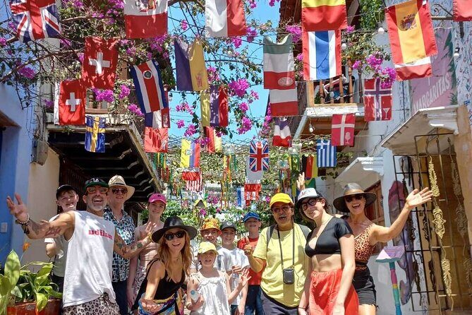 Cartagena Private Tour of the Walled City & Getsemani - Getting there and ending at the defensive system