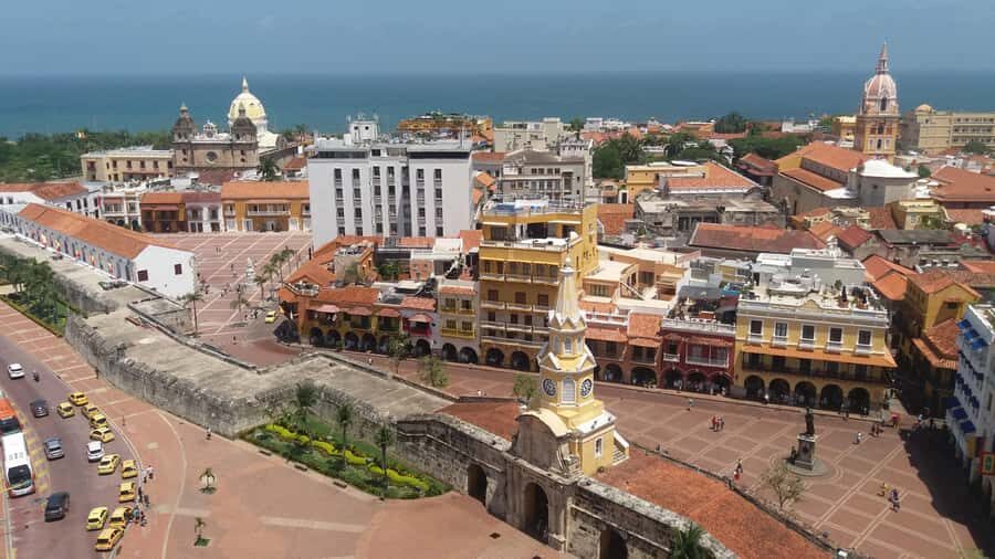 Cartagena: Private Walking Tour with German or Italian Guide - Why This Private Format Works in Cartagena