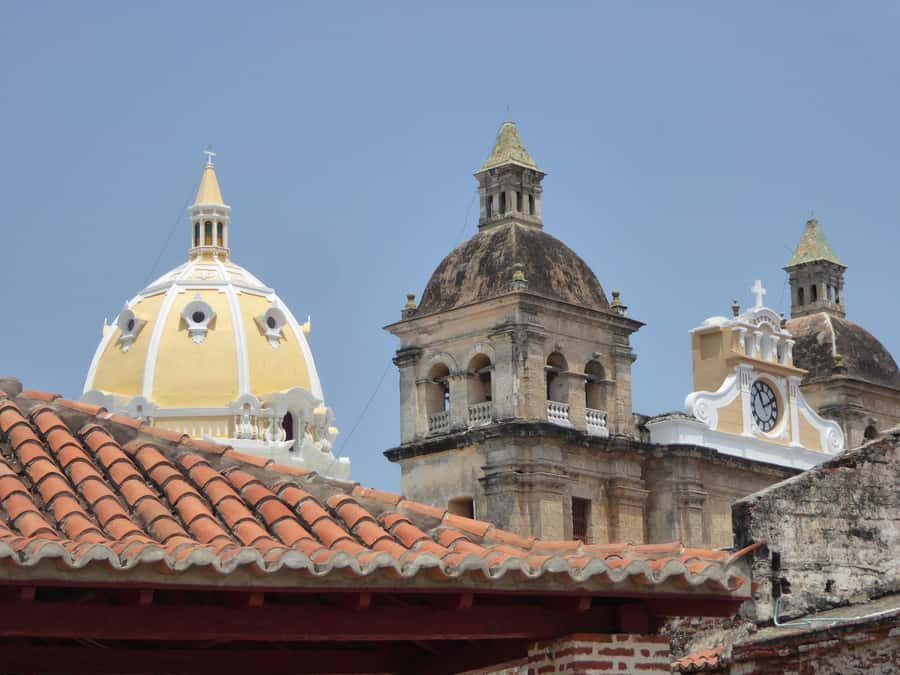 Cartagena: Private Walking Tour with German or Italian Guide - Starting at the Cartagena Clock Tower: Getting Your Bearings