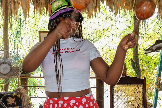 Cartagena Real : neighborhood, mangrove, fishing, typical lunch and culture - Fisherman’s Island: Drumming, Dance, and Coastal Community Culture